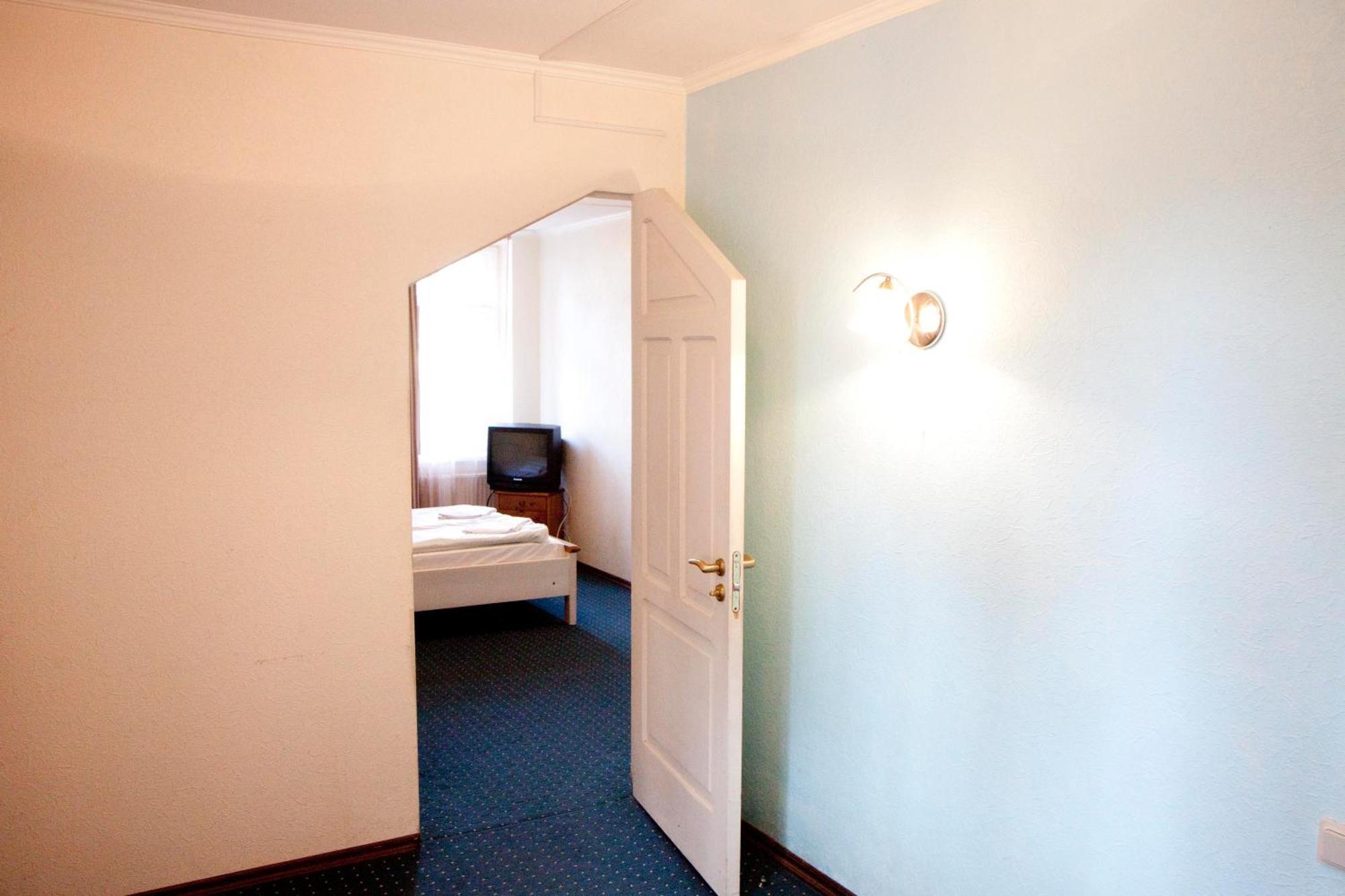 Sun Shine Apartments Jūrkalne Δωμάτιο φωτογραφία